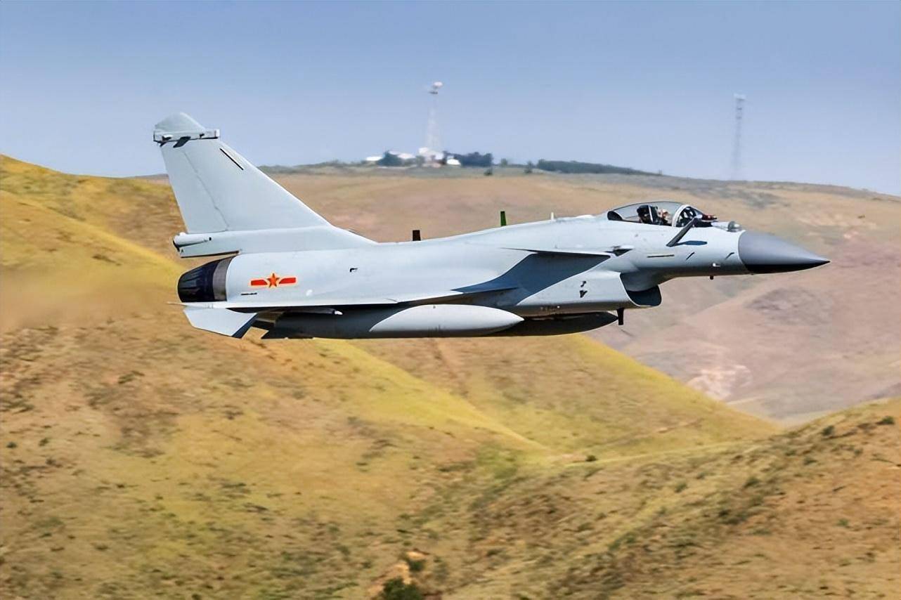 中國(guó)戰(zhàn)斗機(jī)殲-10，性能卓越與未來(lái)展望，中國(guó)殲-10戰(zhàn)斗機(jī)，卓越性能與未來(lái)展望