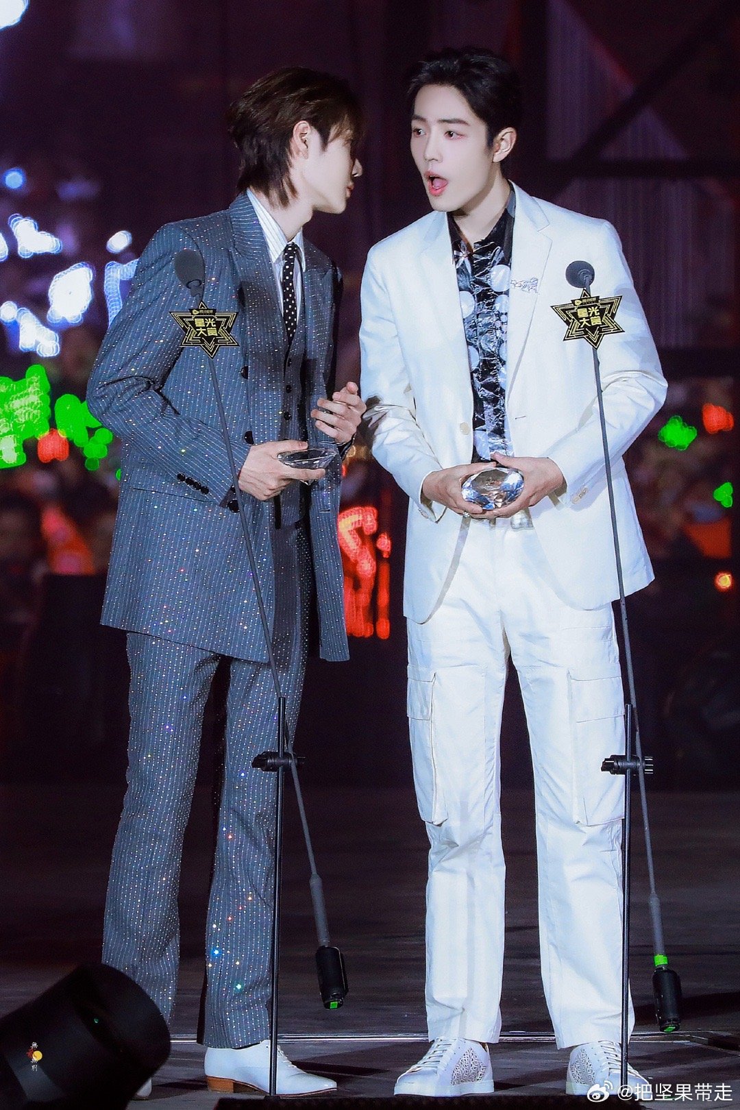 香港王中王一肖二碼，揭秘背后的秘密，香港王中王一肖二碼揭秘，背后的神秘面紗