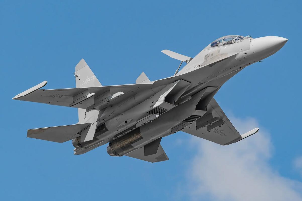 殲11與殲16的區(qū)別，深度解析兩款戰(zhàn)斗機的差異，殲11與殲16深度對比，解析兩款戰(zhàn)斗機的顯著差異