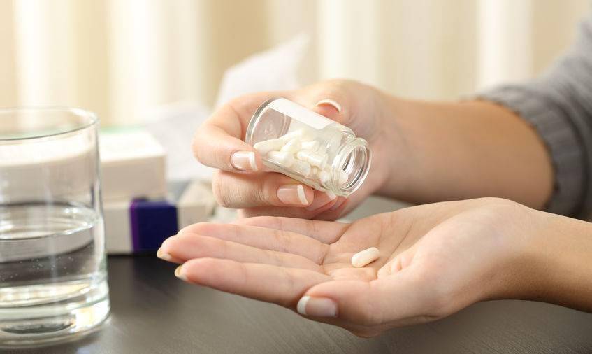 痛風(fēng)患者如何選擇藥物，哪種藥物對(duì)痛風(fēng)治療效果最好？，痛風(fēng)患者藥物選擇指南，哪種藥物對(duì)痛風(fēng)治療效果最佳？